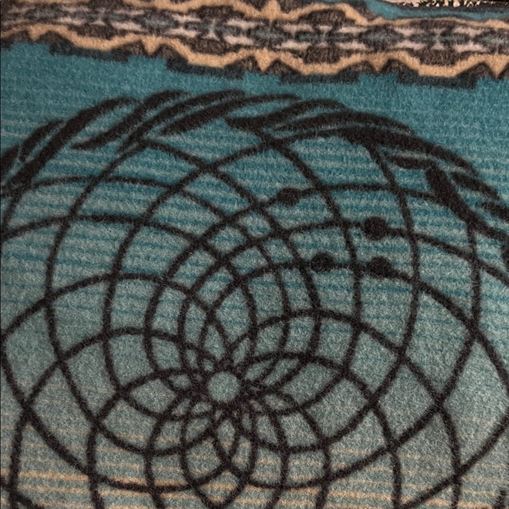 Pendleton Dreamcatcher Design Baby’s Blanket. - Picture 12 of 13